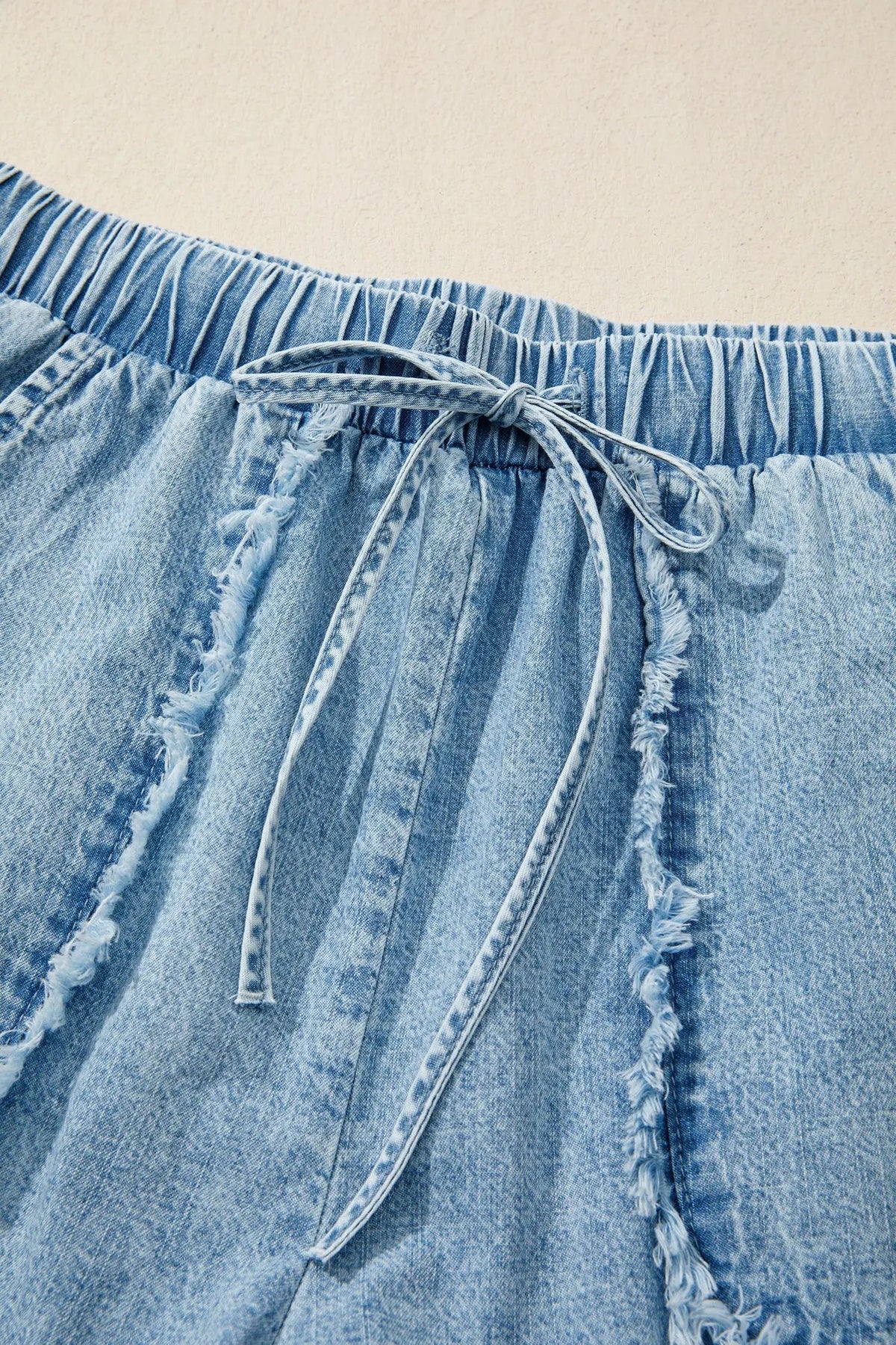Liliane | Frayed Hem Denim Shorts with Relaxed Everyday Fit