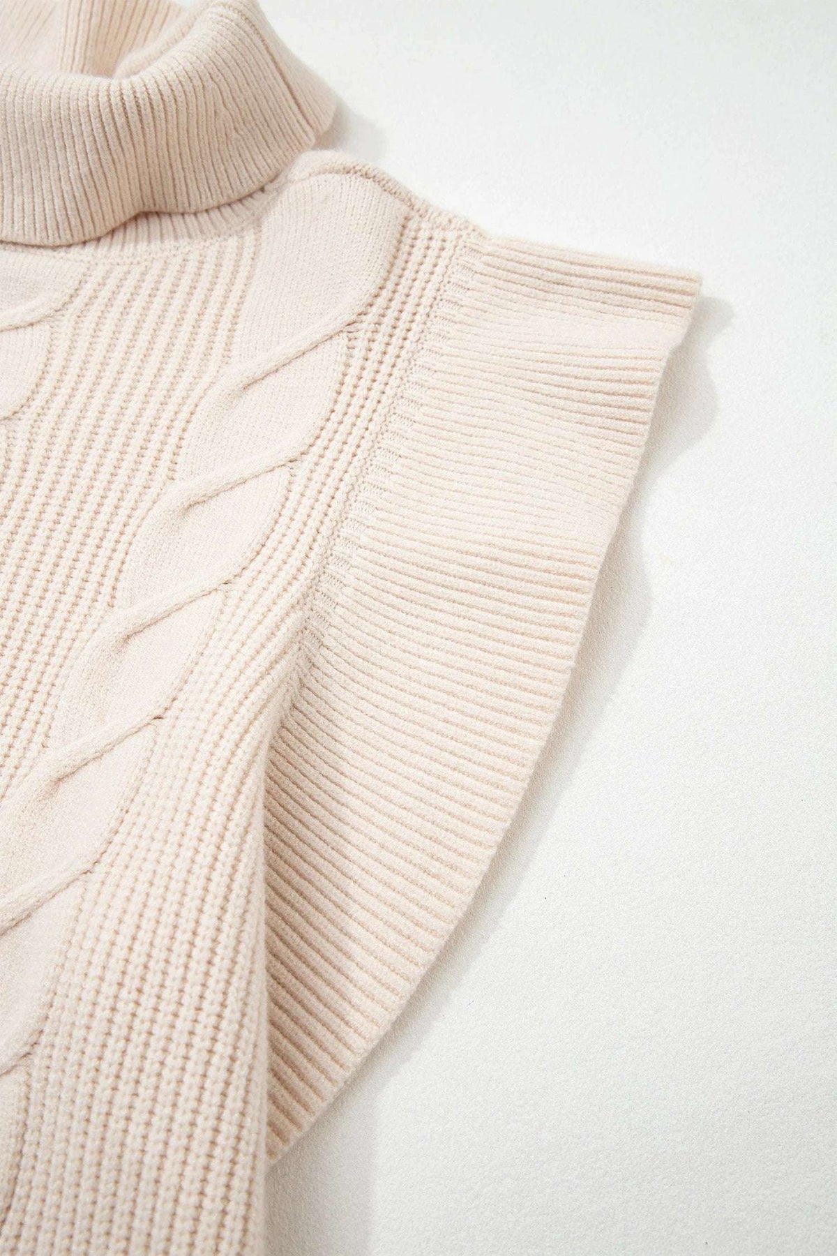 Elodie | Cable Knit Turtleneck Sweater with Ruffled Short Sleeves