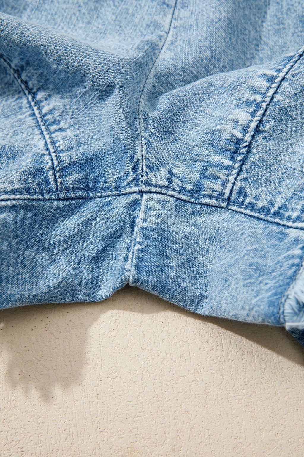 Liliane | Frayed Hem Denim Shorts with Relaxed Everyday Fit
