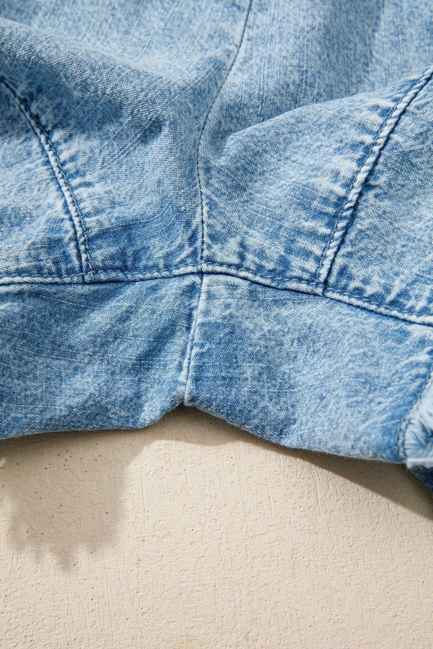 Liliane | Frayed Hem Denim Shorts with Relaxed Everyday Fit