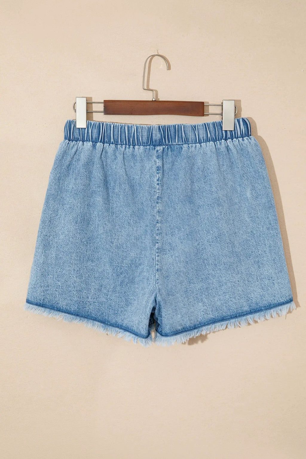 Liliane | Frayed Hem Denim Shorts with Relaxed Everyday Fit