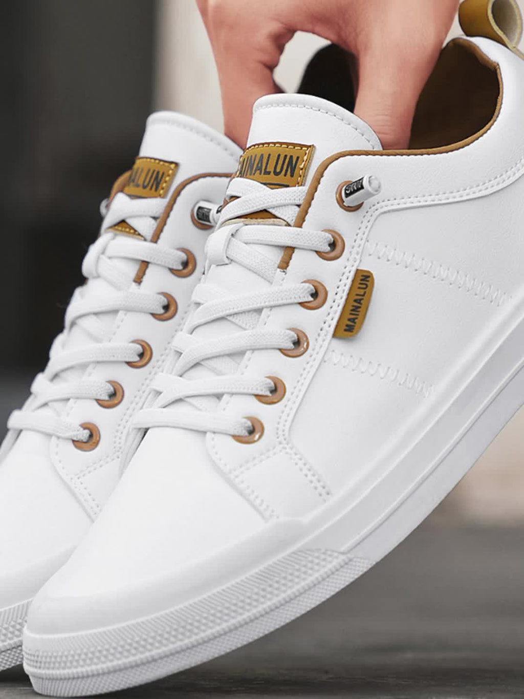 Salvetti | Clean Design Everyday Sneakers for Men with Supportive Cushioned Fit