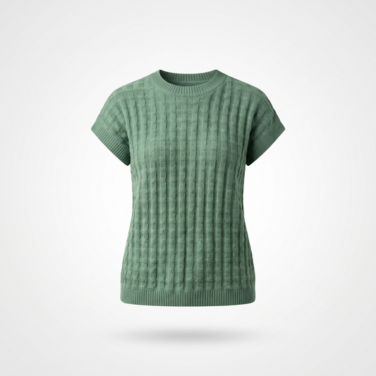 Yvaine | Textured Knit Short Sleeve Sweater in Extended Sizes